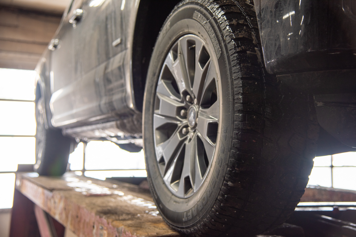 Wheel Alignment Warning Signs You Shouldn’t Ignore
