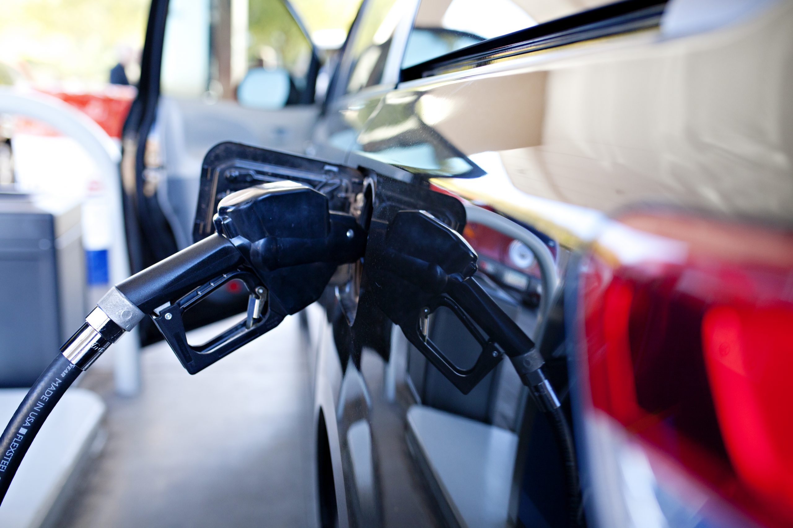 8 Ways to Save Gas This Summer